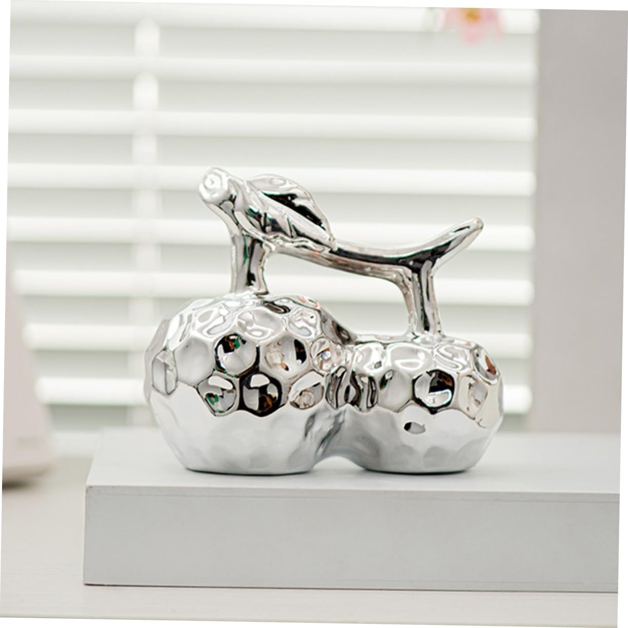 Happyyami Ceramic Cherry Statue Artificial Fruit Decor