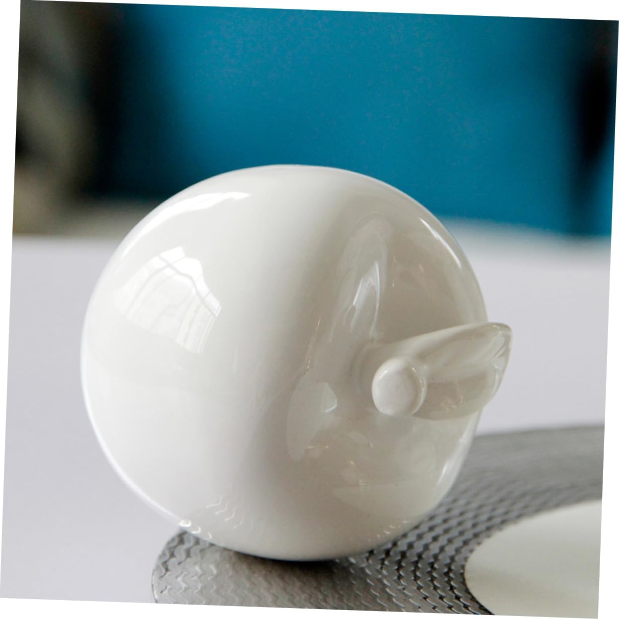 Artibetter White Ceramic Apple Statue Desktop Decor