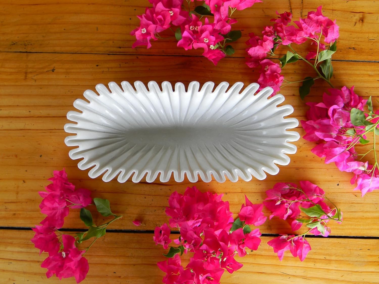 Handcrafted Marble Scallop Bowl 10 Inches White